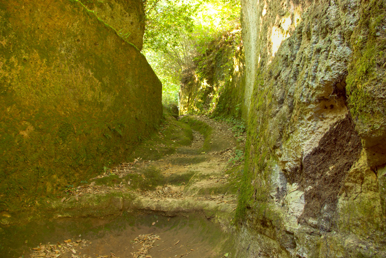 Sorano e la Via Cava di San Rocco