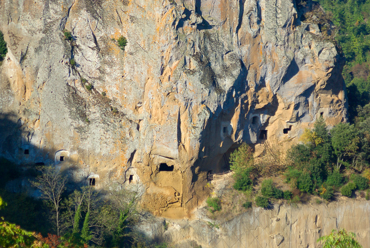 Sorano e la Via Cava di San Rocco