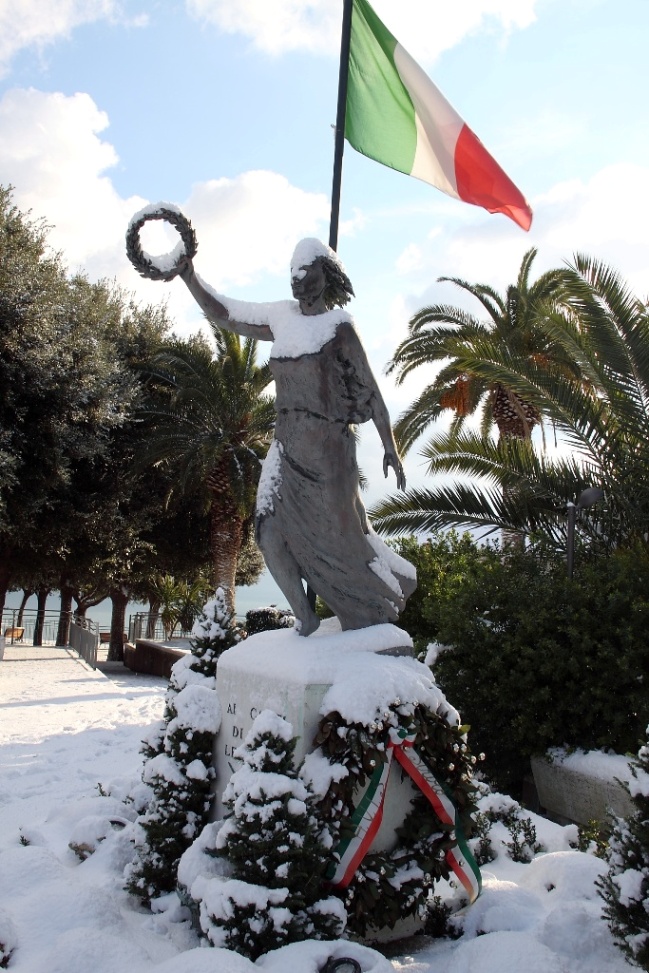 L''Italia sotto la neve