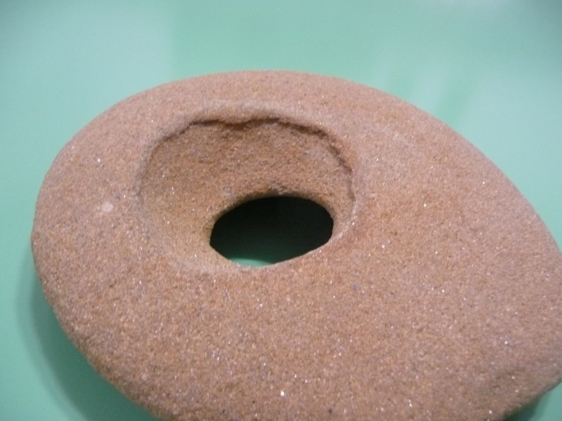 Pietra di fiume scavata