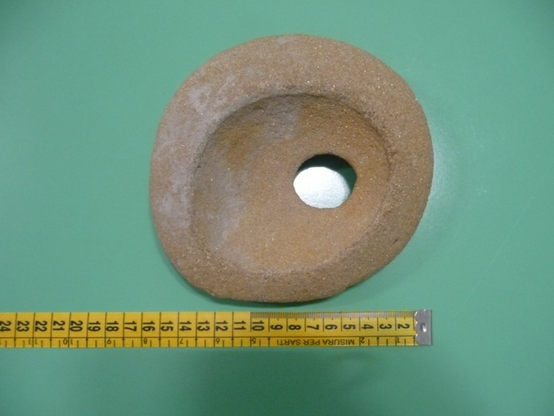 Pietra di fiume scavata