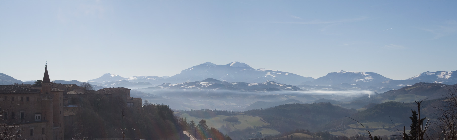 Un paesaggio rinascimentale: il Monte Catria visto da Urbino