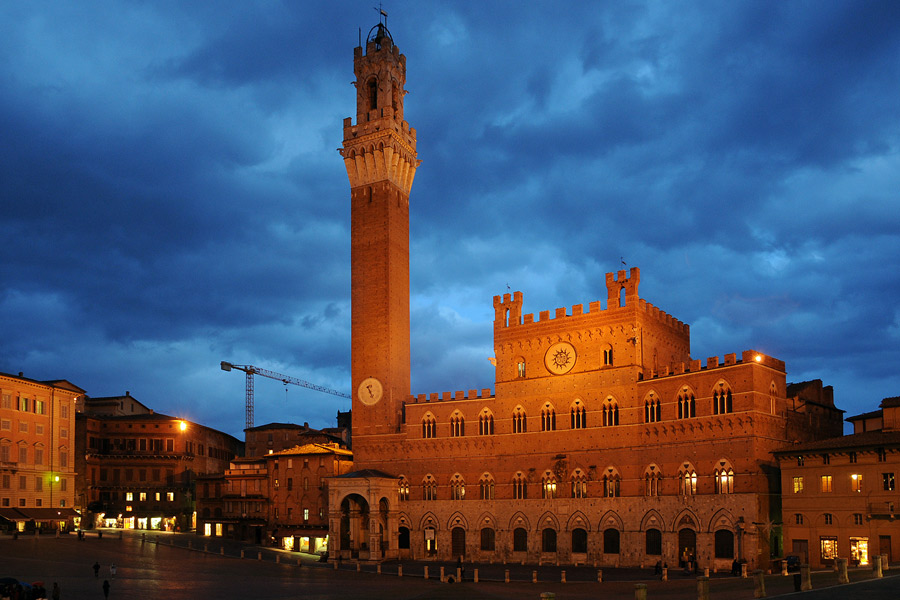 Siena by night