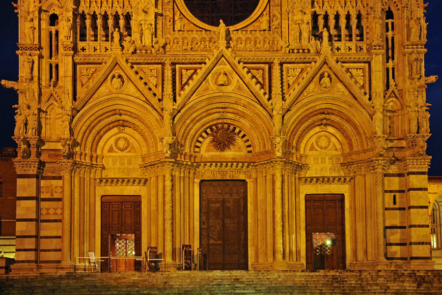 Siena by night