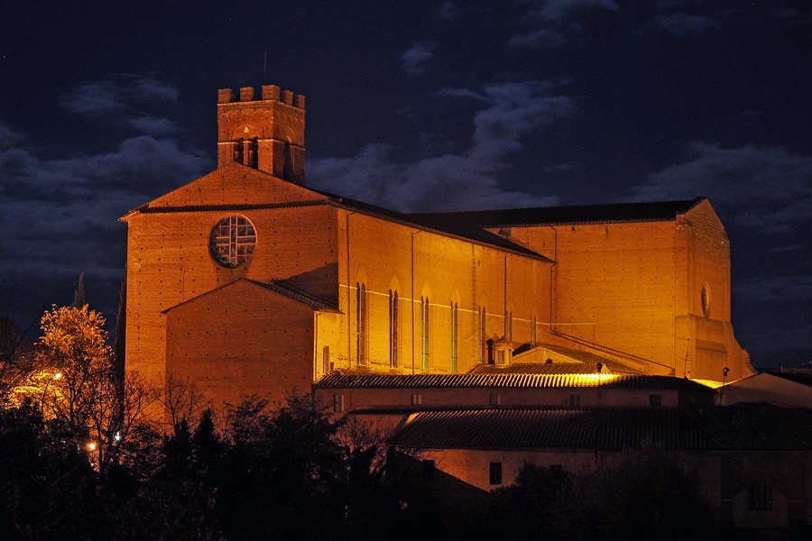 Siena by night