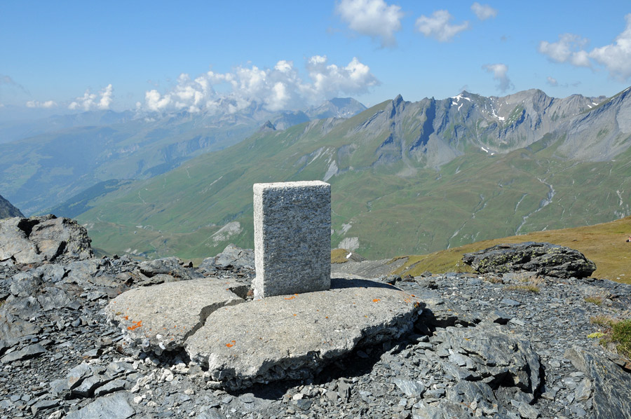 Dal Colle del Piccolo San Bernardo al Mont Valaisan