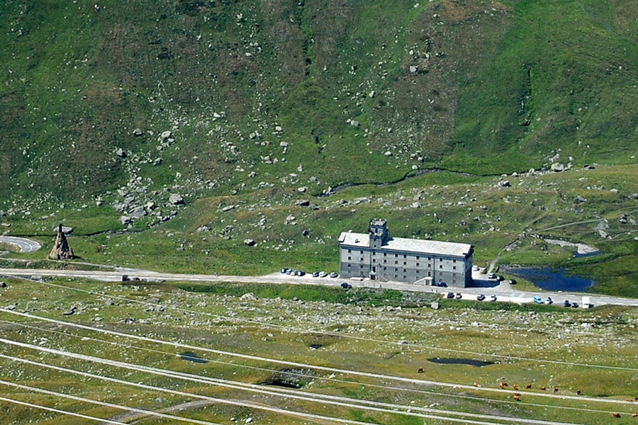 Dal Colle del Piccolo San Bernardo al Mont Valaisan