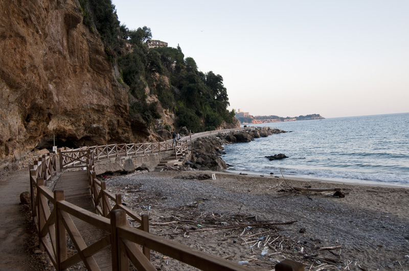Lerici - San terenzo tramonto e luna a barchetta