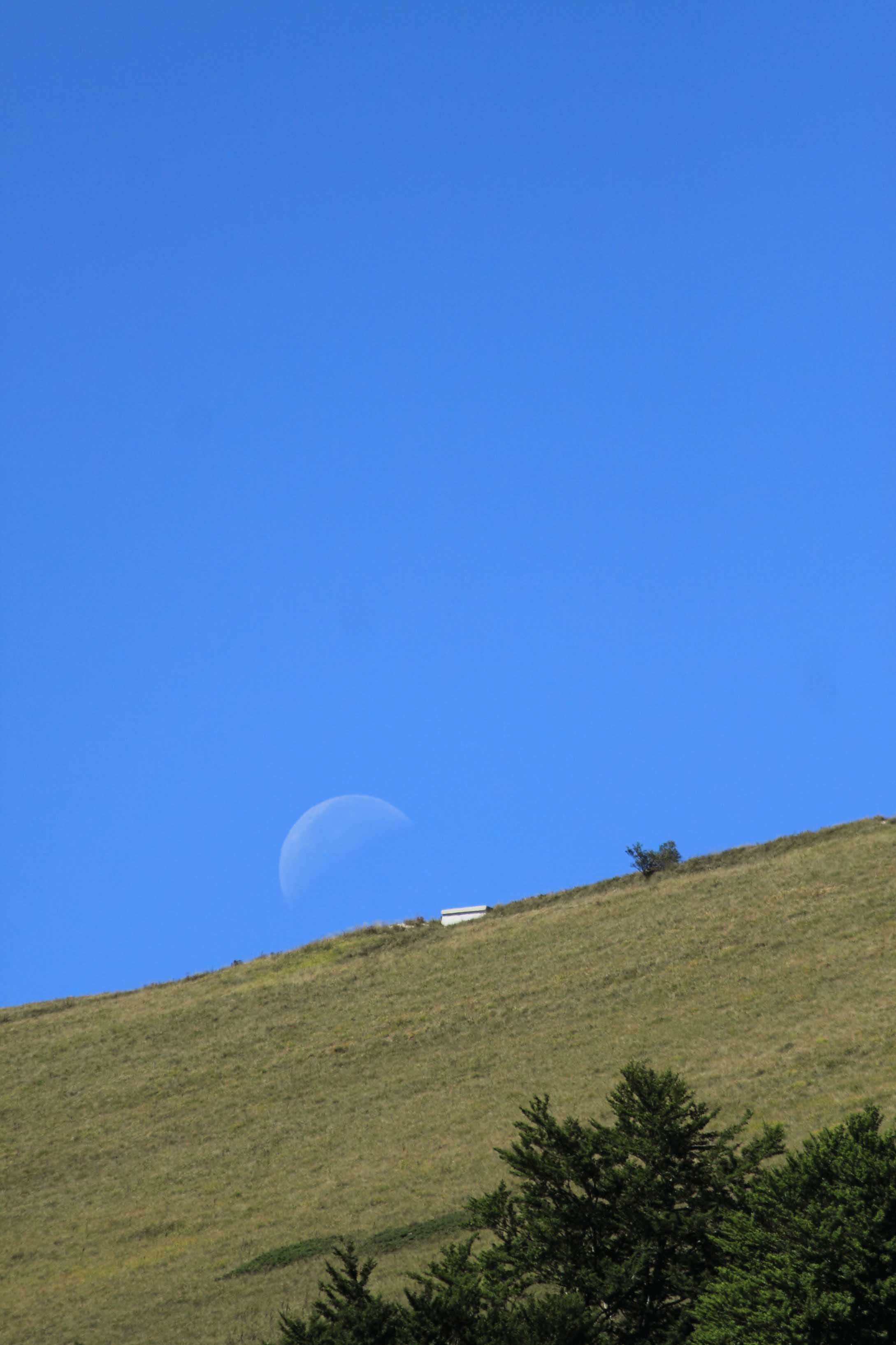 Spunta la luna dal monte ..