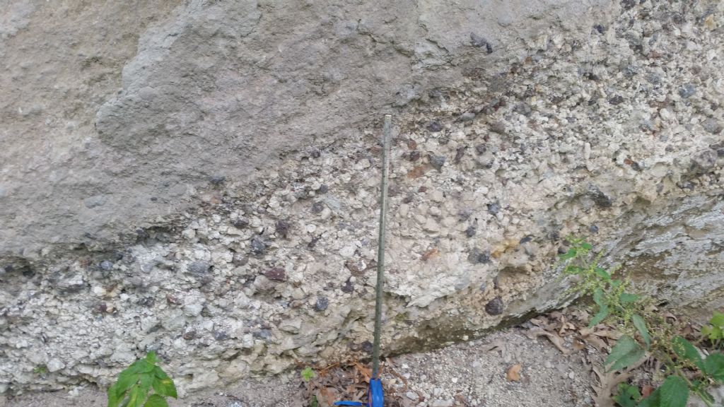 Formazione di questo strato - probabile deposito di tephra