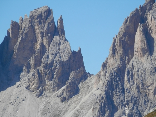 Passo sella  -Sasslonch e Rifugio Demez