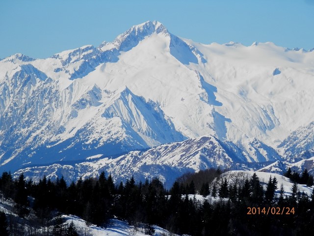 Immagini dall''altopiano delle Viotte a tutto sole.