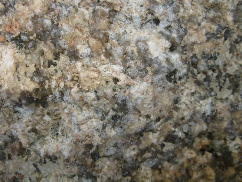 roccia fuori posto?