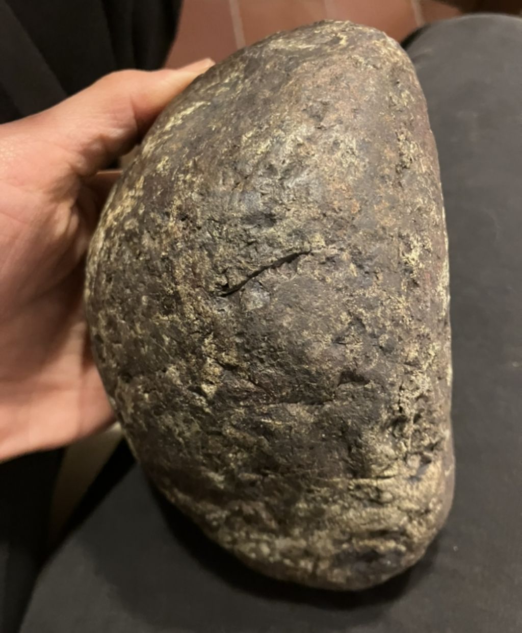 Una pietra bugiarda o un meteorite?