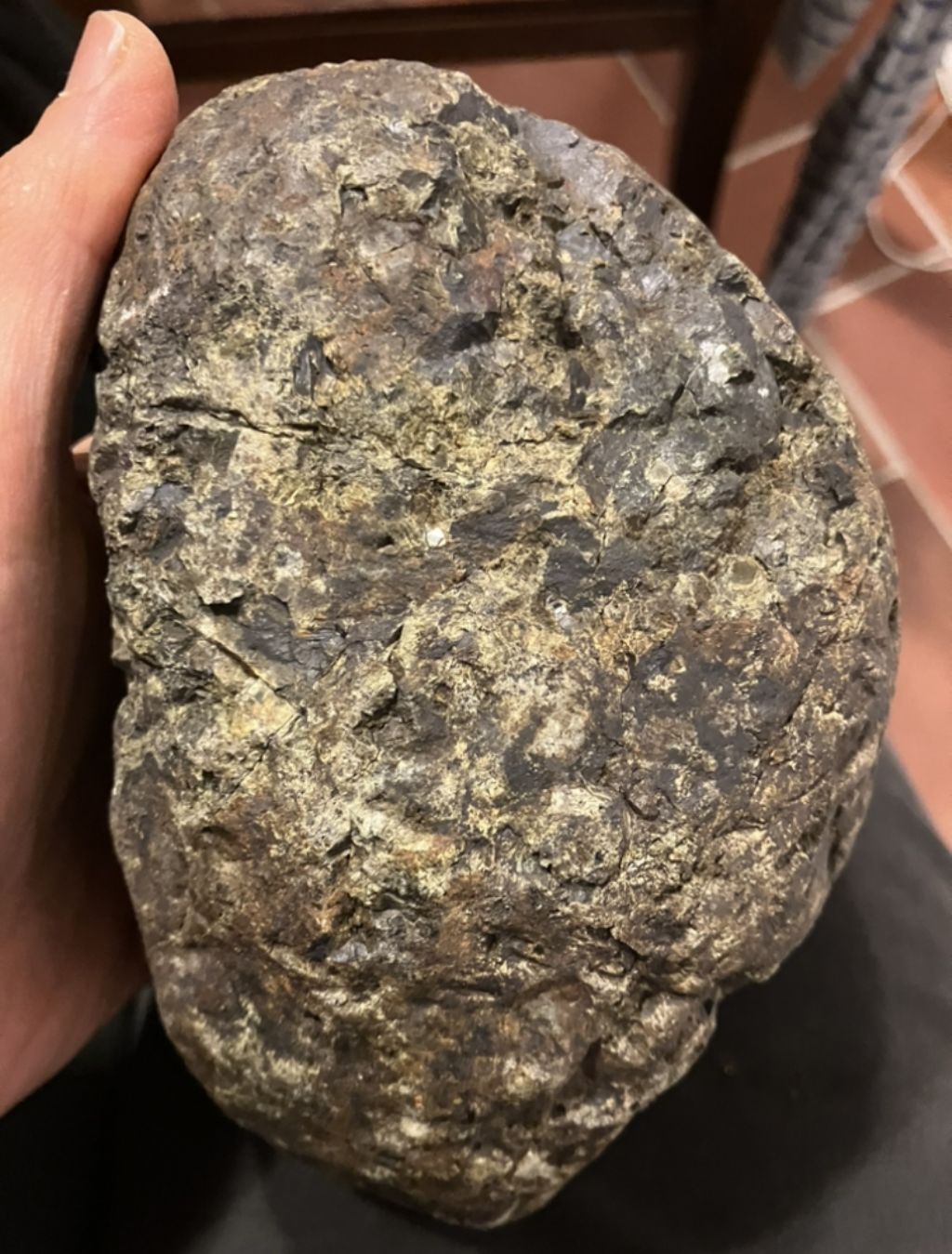 Una pietra bugiarda o un meteorite?