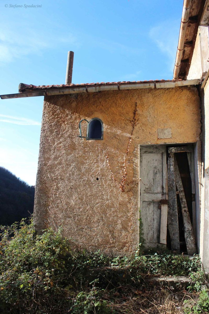 Il paese fantasma di Scandolaro (GE)