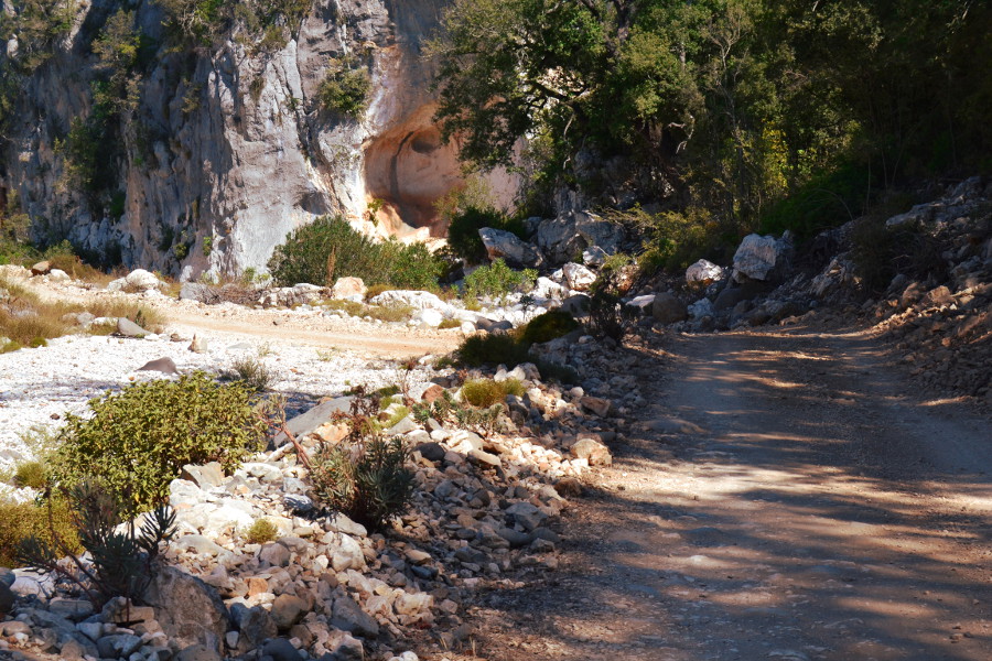 Cala Sisine dall''altopiano di Golgo