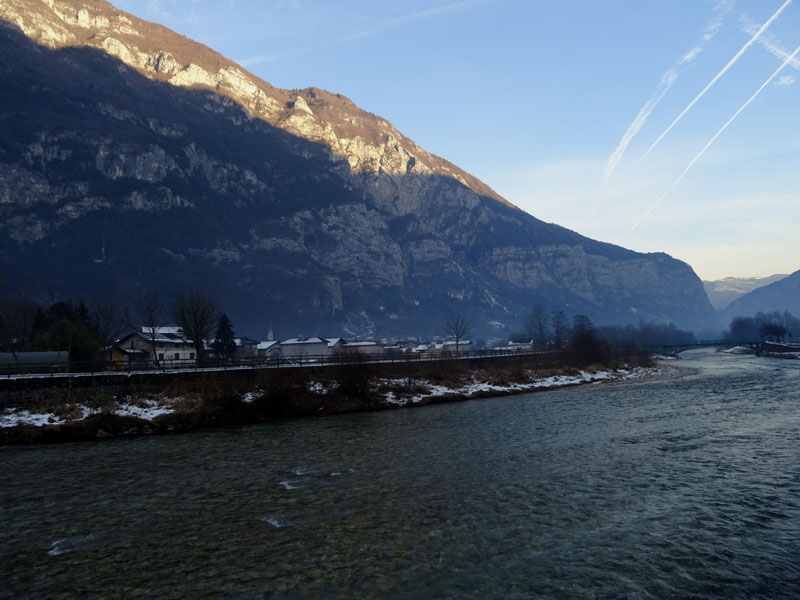 Tezze (Comune di Grigno) - Valsugana...sul Fiume Brenta