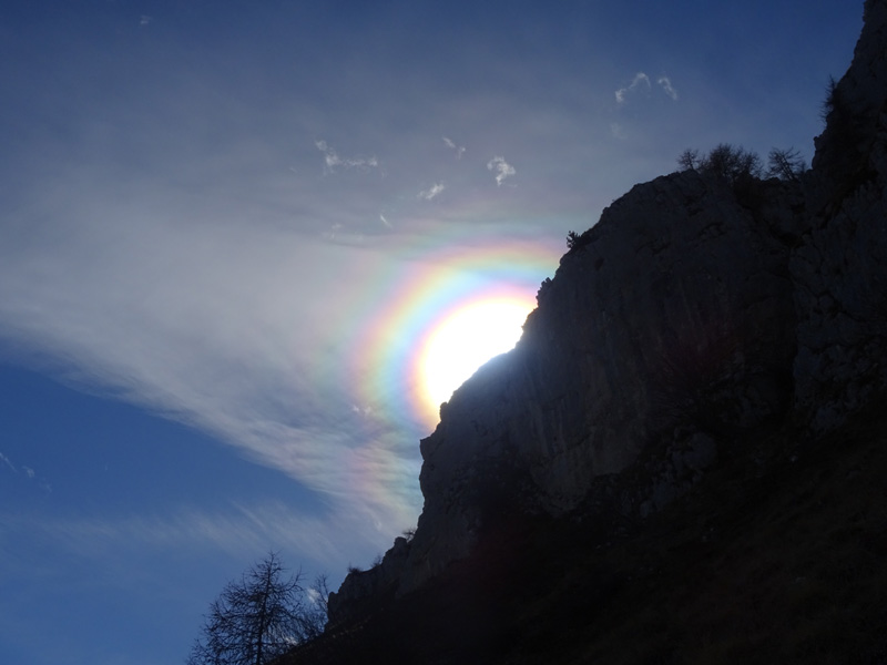 fenomeno attorno al sole : Alone solare.