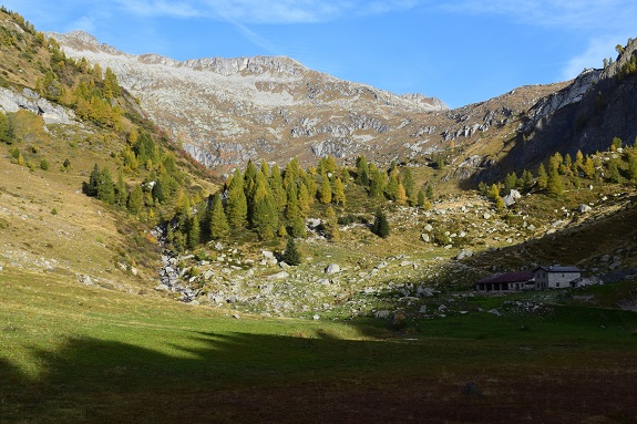 Monte Bruffione (2.665 m) dalla Valle Aperta di Condino