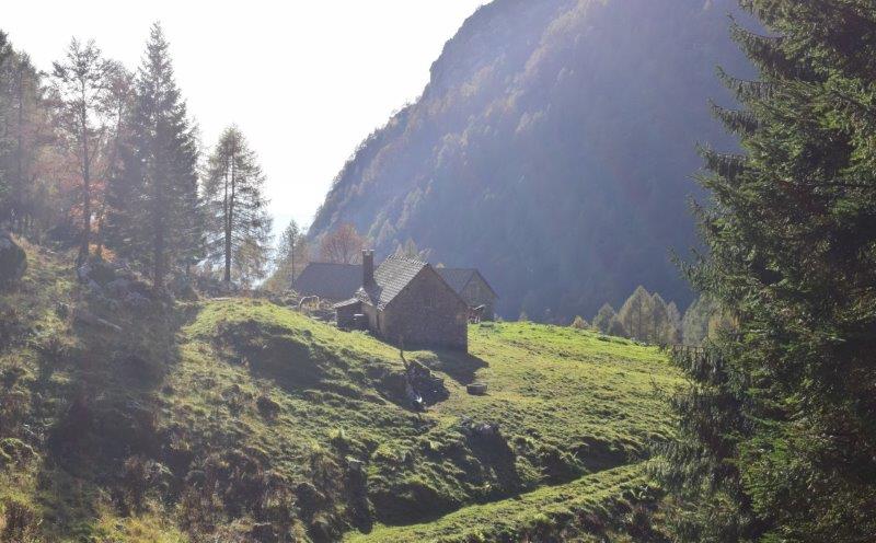 Crep Nudo (2.207 m) da Forcella Venal e Capel Grande