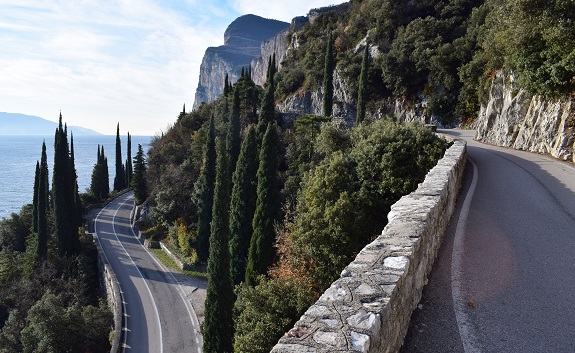 Da Campione del Garda a Pieve di Tremosine per antichi sentieri