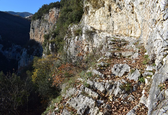 Da Campione del Garda a Pieve di Tremosine per antichi sentieri