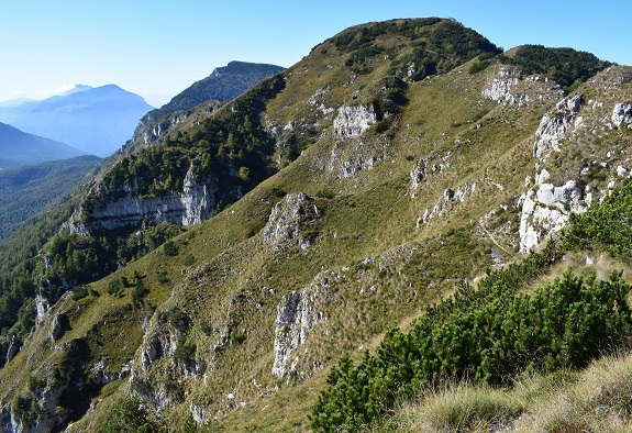 Traversata in cresta tra il Monte Stivo ed il Cornetto - Gruppo del Bondone