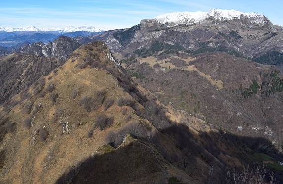 Punta Almana (1.390 m) per la variante alta del 