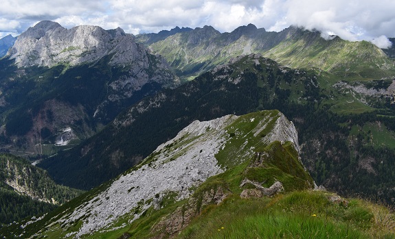 Cima Ombladet (2.255 m) da Pierabech - Monti di Volaia