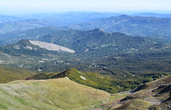 Cusna (2.121 m) da Monte Orsaro - Appennino Reggiano