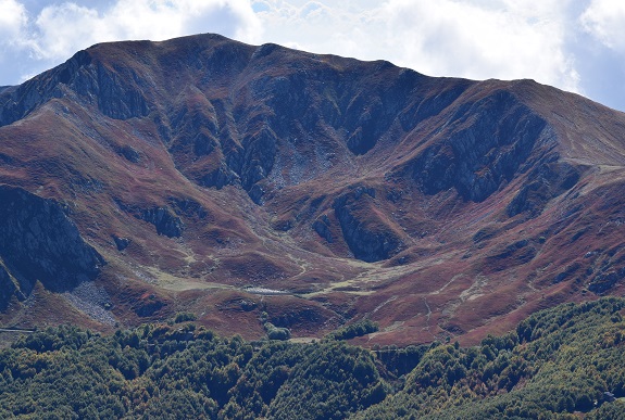 Cusna (2.121 m) da Monte Orsaro - Appennino Reggiano