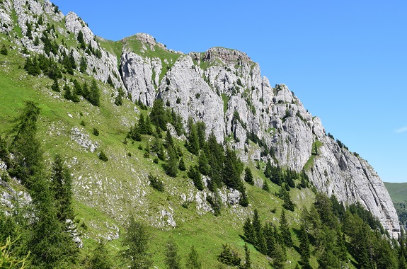 Dal Lago di Tovel al Pian della Nana per la Val Formiga - Dolomiti di Brenta