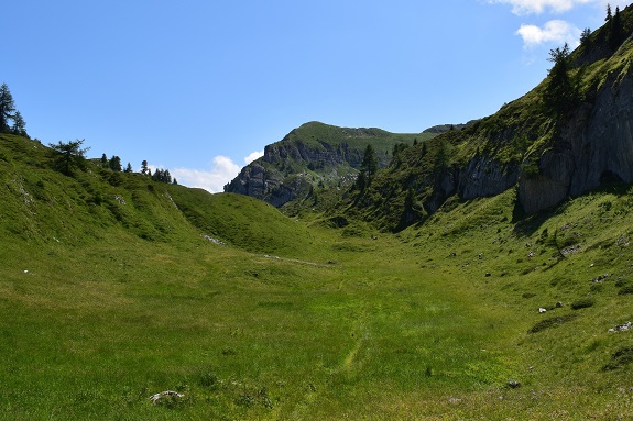 Dal Lago di Tovel al Pian della Nana per la Val Formiga - Dolomiti di Brenta