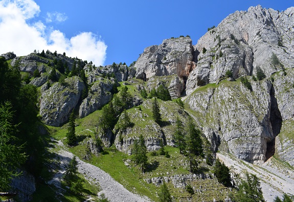 Dal Lago di Tovel al Pian della Nana per la Val Formiga - Dolomiti di Brenta