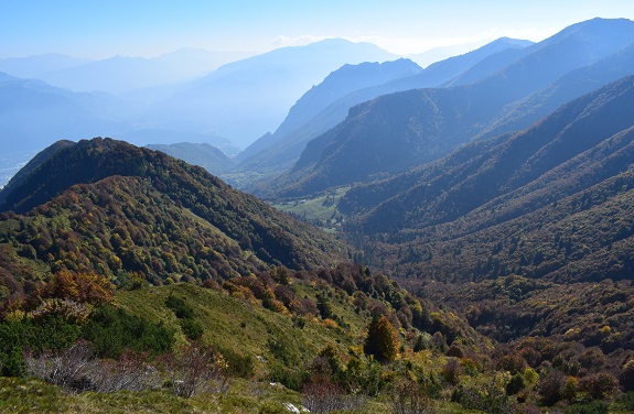 Dal Lago di Tenno al Rifugio Pernici per il 