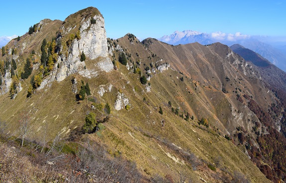 Monte Altissimo (2.128 m) dal Santuario della Madonna del Lares - Alpi di Ledro