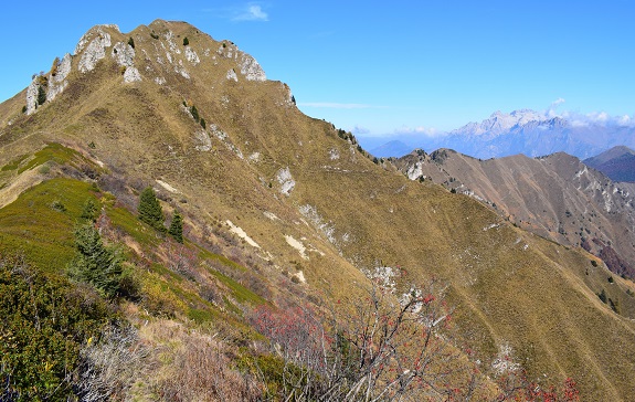 Monte Altissimo (2.128 m) dal Santuario della Madonna del Lares - Alpi di Ledro