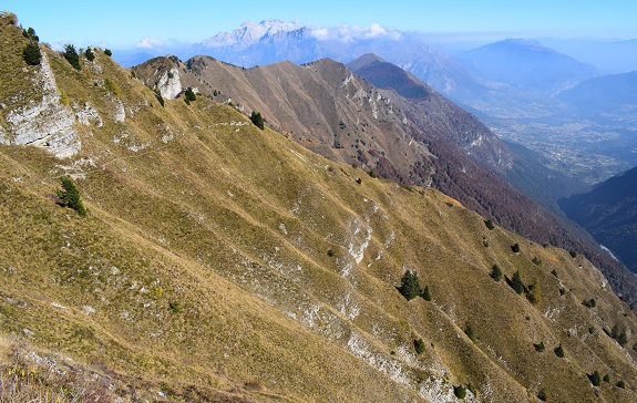 Monte Altissimo (2.128 m) dal Santuario della Madonna del Lares - Alpi di Ledro