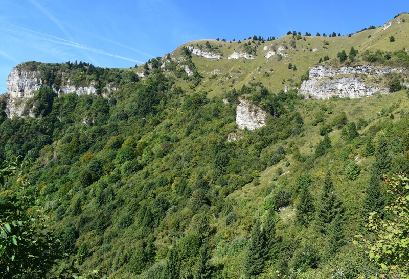 Cengia di Prada-Monte Sassum-Monte Santo da Case Bolenghini (Massiccio del Grappa)