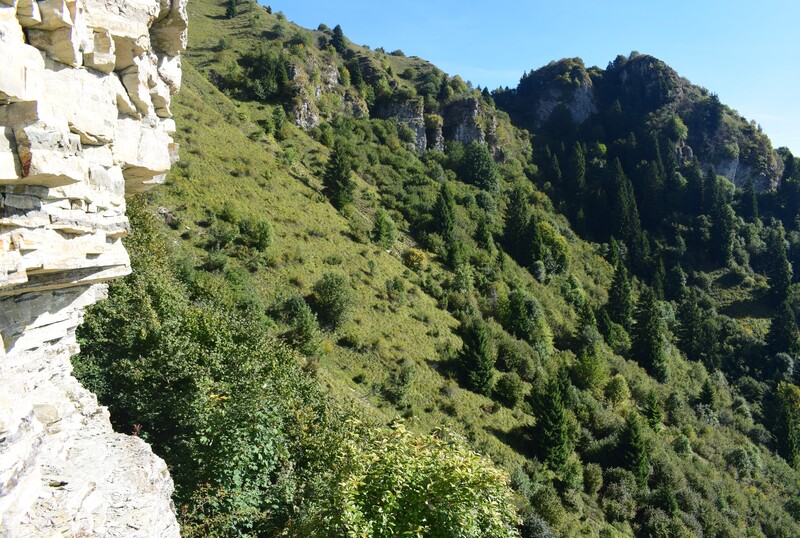 Cengia di Prada-Monte Sassum-Monte Santo da Case Bolenghini (Massiccio del Grappa)