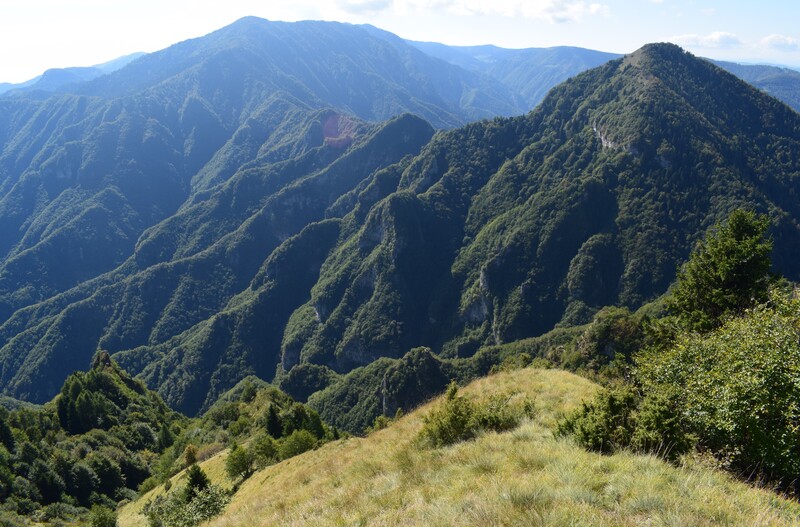 Cengia di Prada-Monte Sassum-Monte Santo da Case Bolenghini (Massiccio del Grappa)