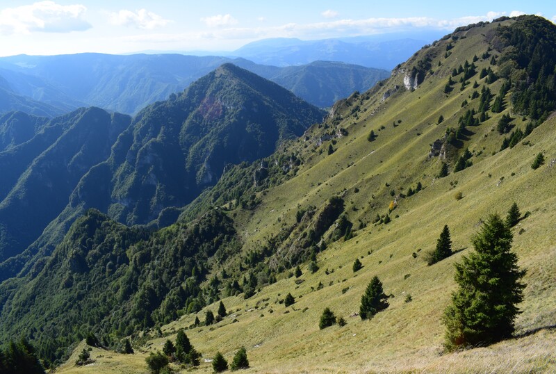 Cengia di Prada-Monte Sassum-Monte Santo da Case Bolenghini (Massiccio del Grappa)