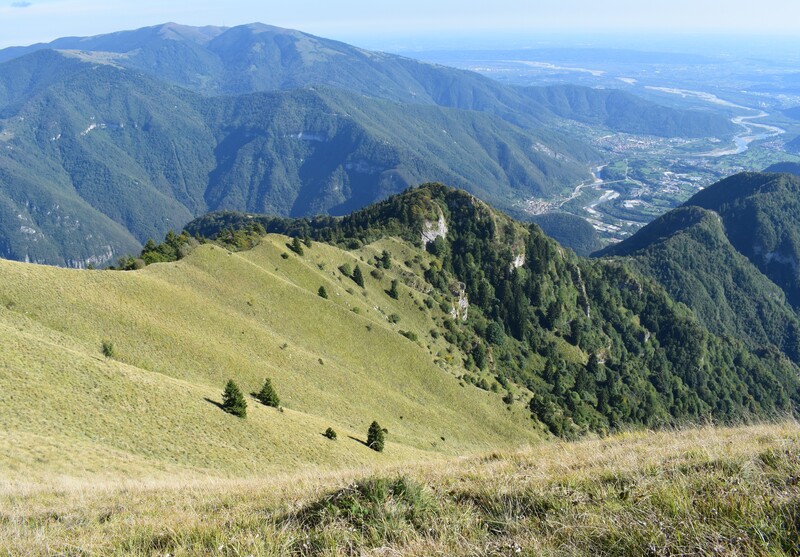 Cengia di Prada-Monte Sassum-Monte Santo da Case Bolenghini (Massiccio del Grappa)