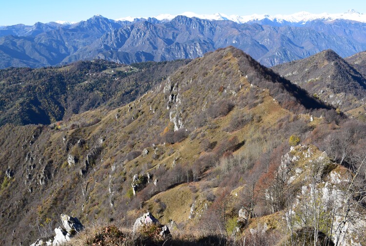 Le due cime dello Zingla da Eno (Prealpi Bresciane)