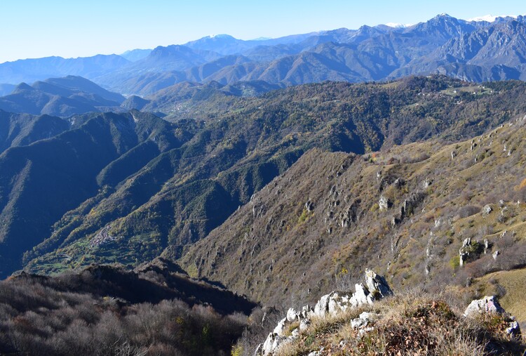 Le due cime dello Zingla da Eno (Prealpi Bresciane)