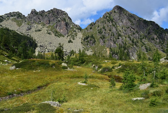 Da Caoria ai Laghi di Reganel (Lagorai)