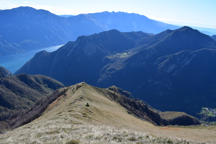 In cammino tra Cima d''Oro e Cima Parì (Alpi di Ledro)