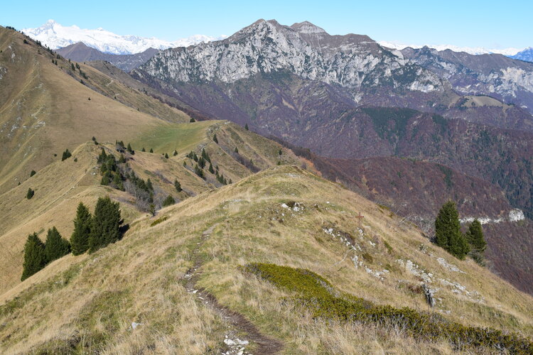 In cammino tra Cima d''Oro e Cima Par (Alpi di Ledro)