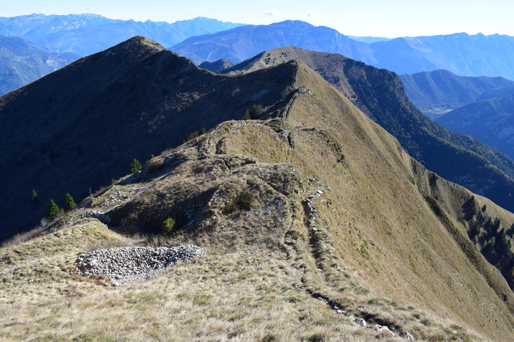 In cammino tra Cima d''Oro e Cima Par (Alpi di Ledro)